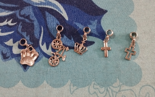 Variedades by Mira Bijus