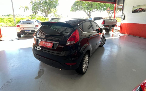 NEW FIESTA TITANIUM AUTOMÁTICO