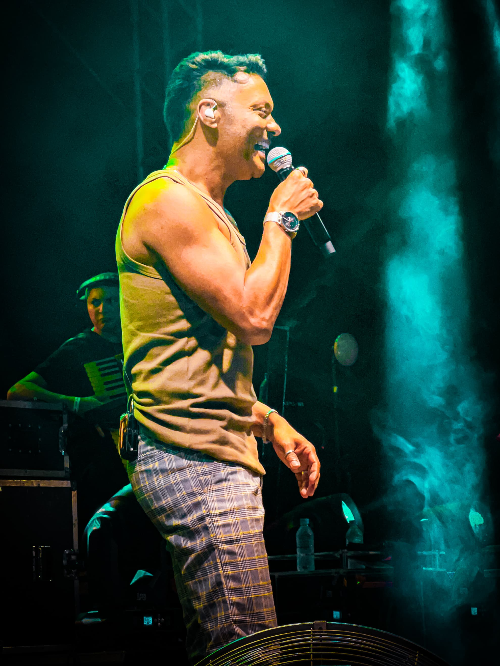 FRANK MORENO