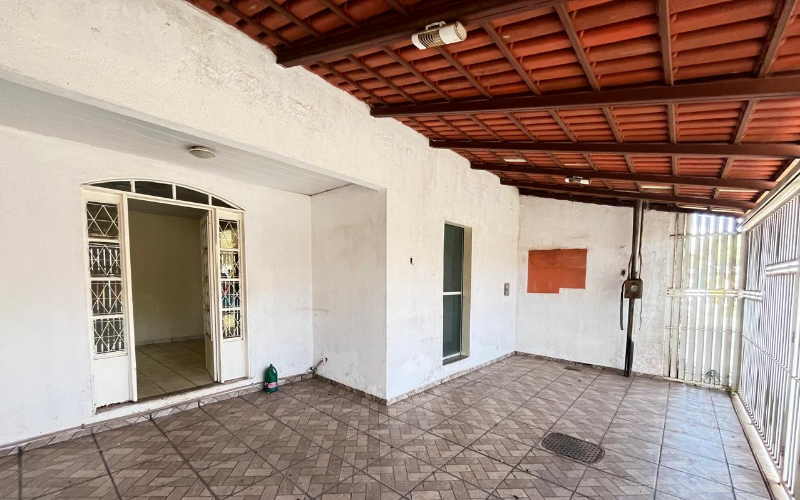 Casa na Qr 201