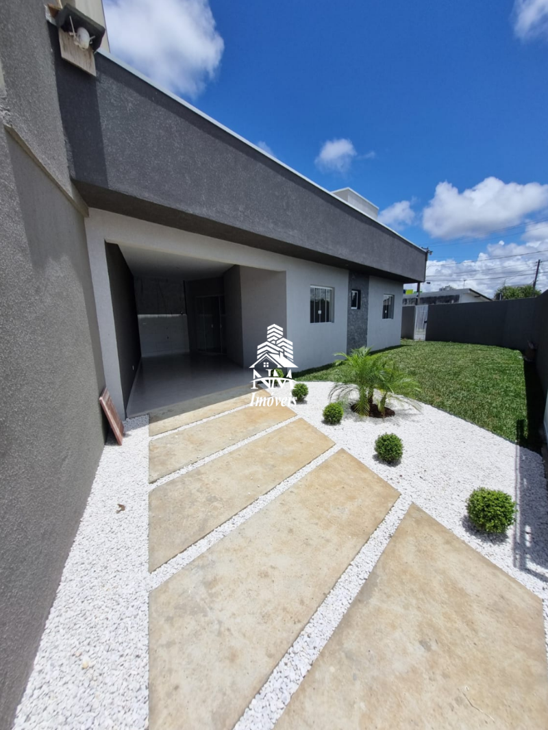 Casa de esquina com 75m² à venda em Pinhais – Jardim Cláudia