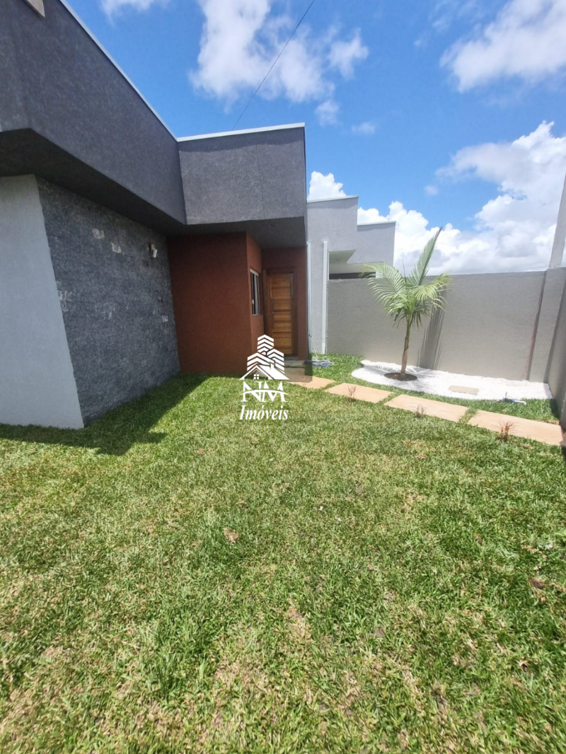 Casa de esquina com 75m² à venda em Pinhais – Jardim Cláudia