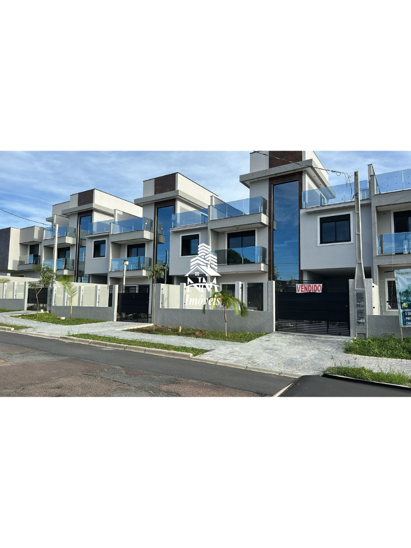 Sobrado de alto padrão à venda em Curitiba – Jardim das Américas (Residencial Flórida)