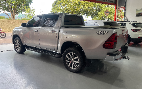 TOYOTA HILUX 2017