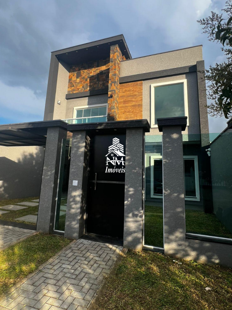 Sobrado novo de alto padrão à venda em São José dos Pinhais – Bairro Guatupê