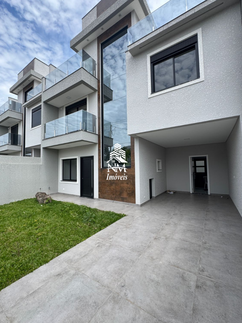 Sobrado de alto padrão à venda em Curitiba – Jardim das Américas (Residencial Flórida)