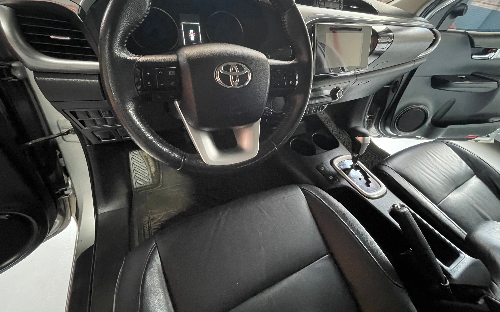 TOYOTA HILUX 2017