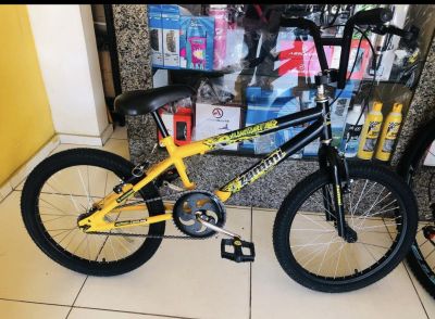 Bicicleta aro 20 BMX