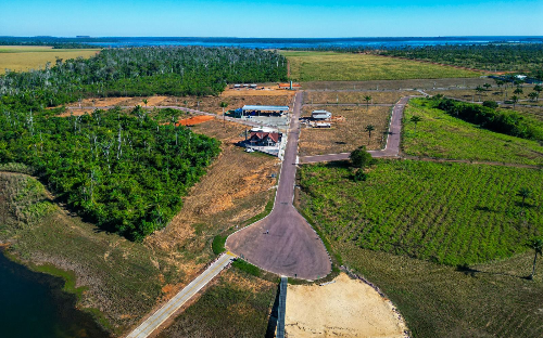 CONDOMÍNIO NÁUTICO CABO VERDE - Localizado a 72km de Sinop Sendo apenas 3km de chão Próximo a UHE Lotes a partir de 750m²