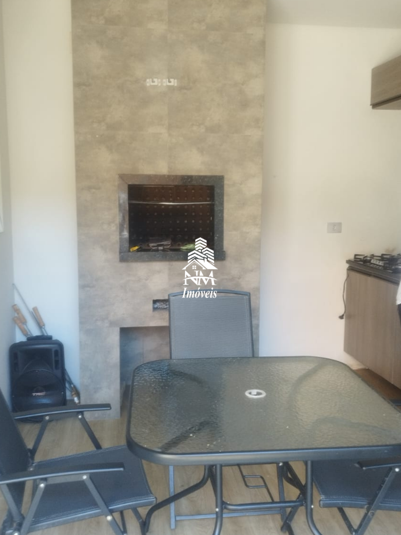 Terreno com 2 kitnets prontas e + 3 em construção à venda em São José dos Pinhais – Bairro Barro Preto