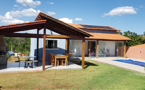 Casa com lazer completo a venda
