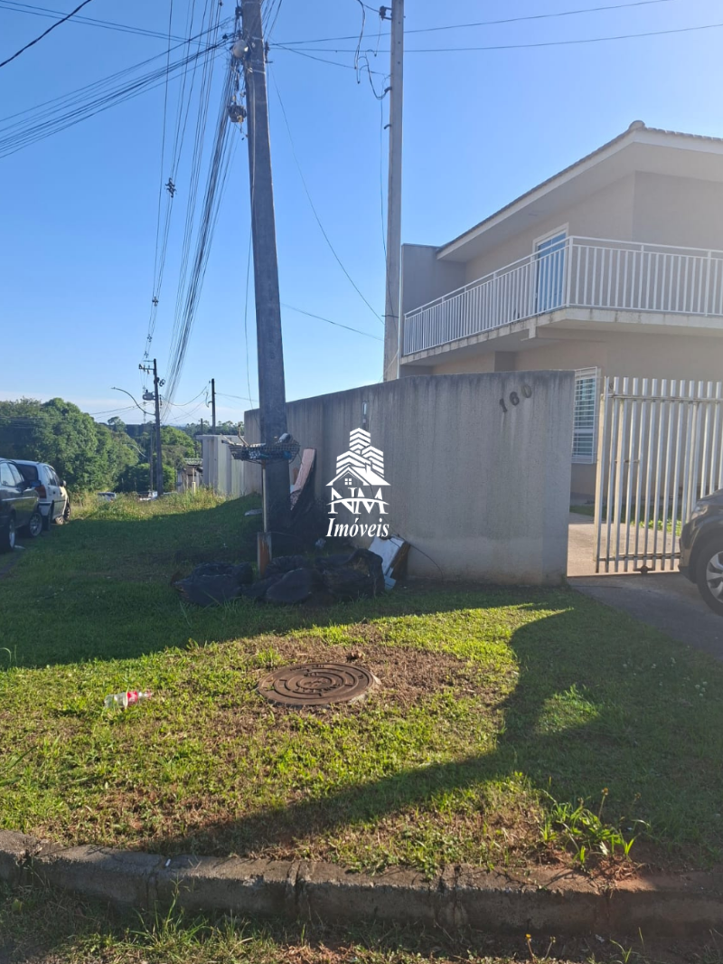 Sobrado de esquina com 2 quartos + suíte à venda em Piraquara – Planta Cruzeiro