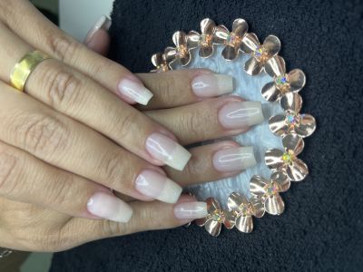 Alongamento de unhas