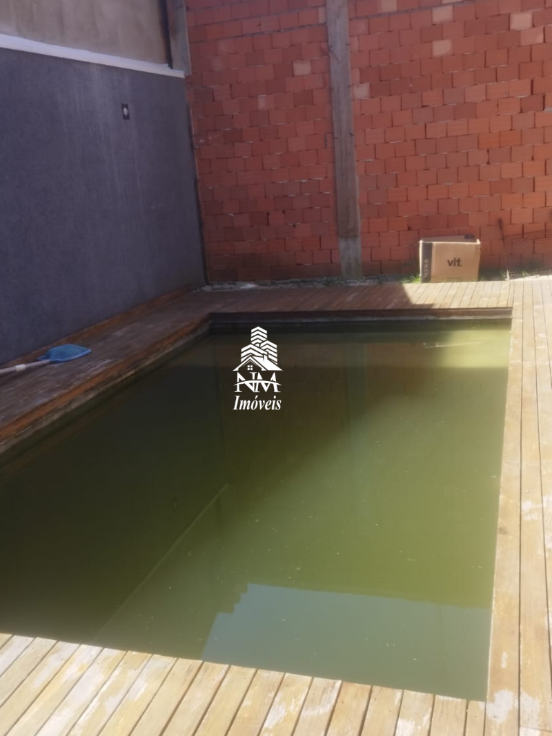 Terreno com 2 kitnets prontas e + 3 em construção à venda em São José dos Pinhais – Bairro Barro Preto