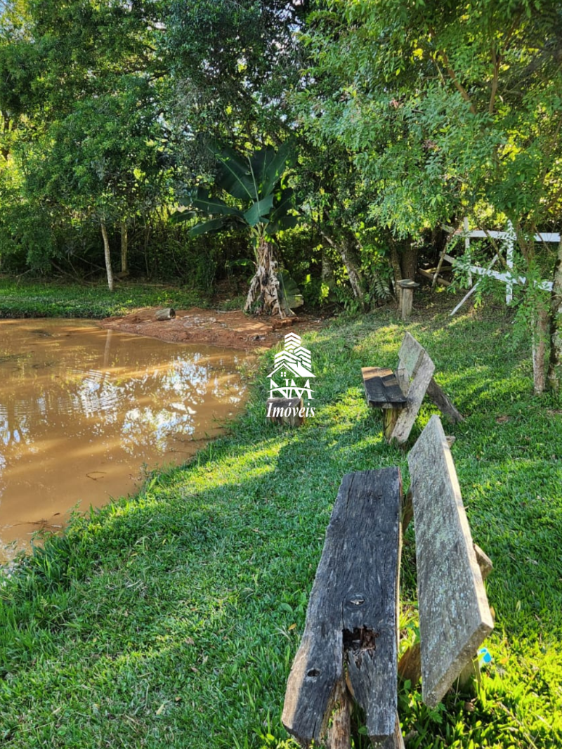 Excelente Chácara urbana à venda em Contenda com 6.630m² alto padrão