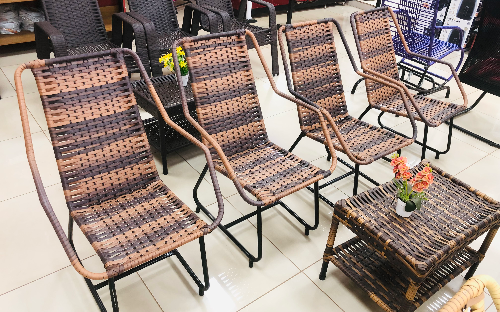 Cadeira de fibra Aguiar