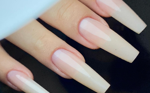 Alongamento Ultrarresistente + Manicura Russa + Esmaltação de Gel