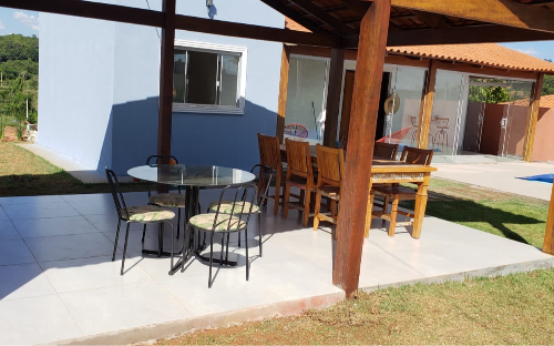 Casa com lazer completo a venda