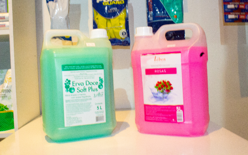 Sabonete líquido bombona aromas.