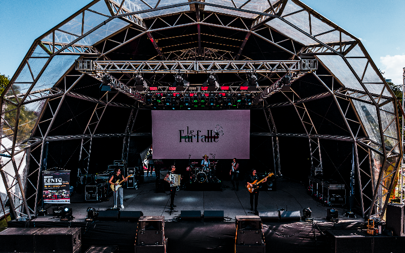 GRUPO LE FARFALLE