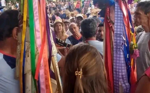 ( 7 ) Fulia de Reis