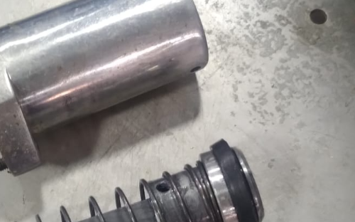 Peças de reposição, reparos de maquinas e equipamentos