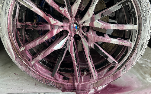 Detalhamento Premium de Rodas e Caixas de Rodas (com remoção)