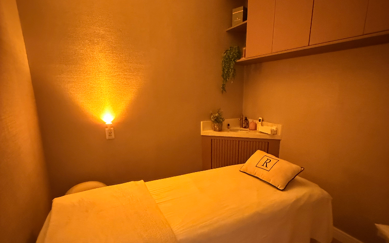 Spa facial e corporal . Relaxamento . Fisioterapia. Limpeza de pele