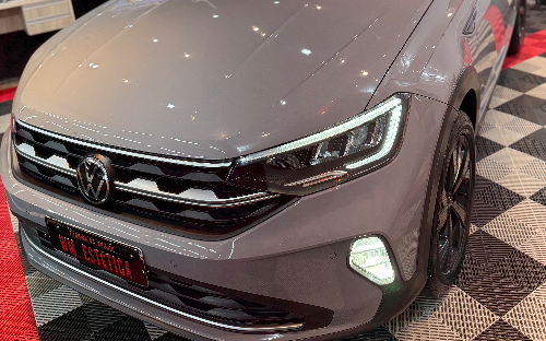 Polimento técnico+ vitrificação: 1 ano e 6 meses de proteção)