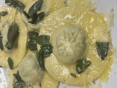 Ravioli con Ricotta e Spinaci