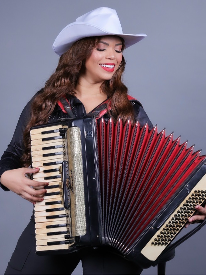 PAMELA ARRETADA & SAMFÔ