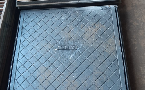 Tampão de Ferro Fundido Simples Cisterna