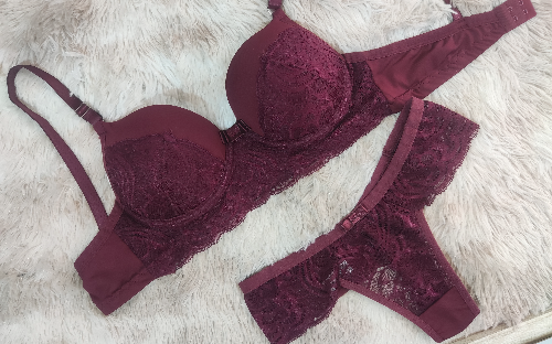 Conjunto bojo rendado