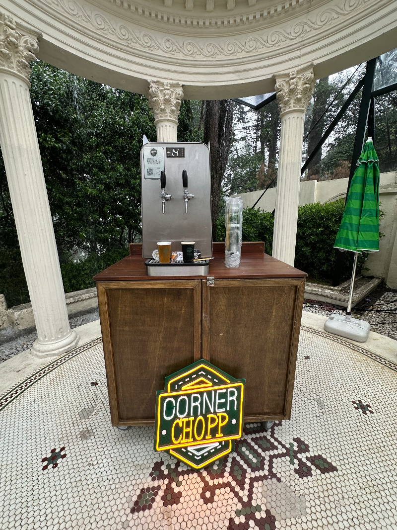 Leve a experiência Corner Chopp para o seu evento.