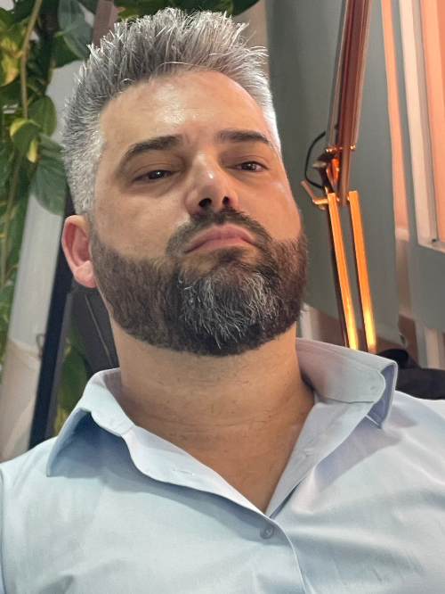 Corte masculino com visagismo