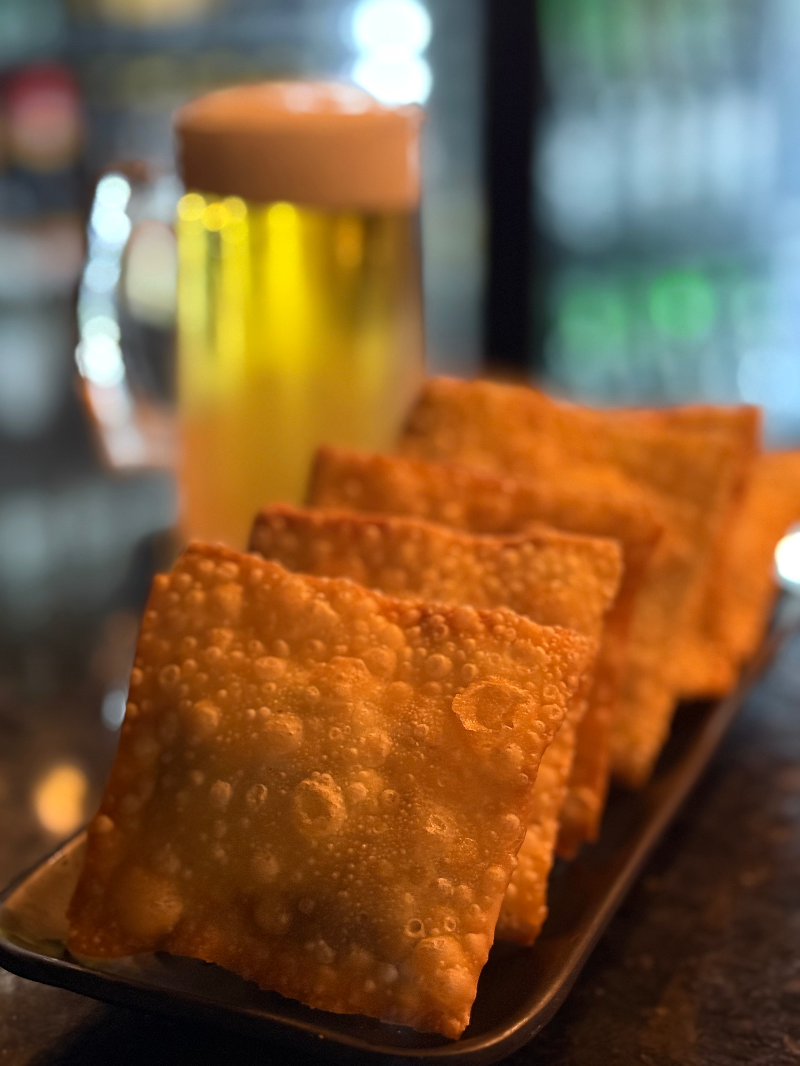 Pastelzinho de cupim com queijo!