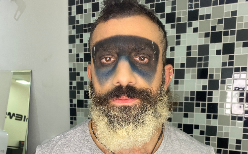 Maquiagem masculina blindada