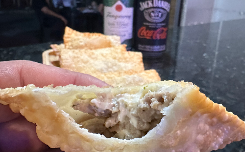 Pastelzinho de costelinha suína com cream cheese!