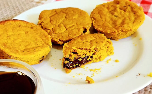 Bolinho de Cenoura e Aveia com Chocolate- 04 unidades
