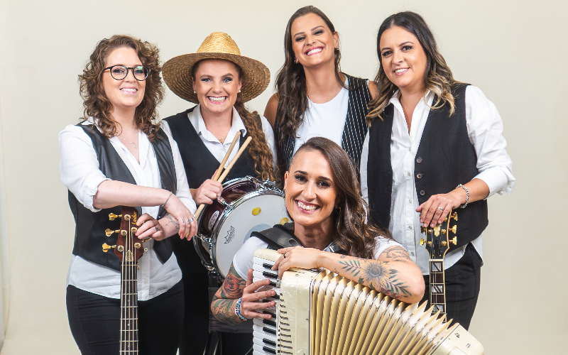 GRUPO LE FARFALLE