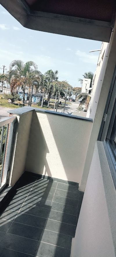 Ap08 - Condomínio Carneiro no coração da Praia Grande