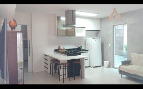Casa Triplex em condomínio Pirangi