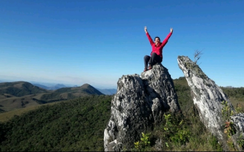 ( 3) Pedra do urubu