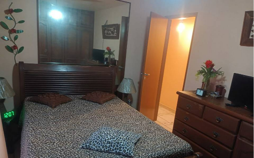 EXCELENTE APARTAMENTO EM VILA VALQUEIRE - REF: CE0014