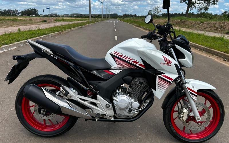 HONDA CB 250F Twister CBS 2022