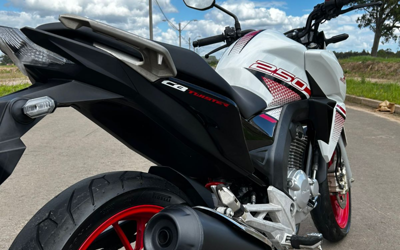 HONDA CB 250F Twister CBS 2022