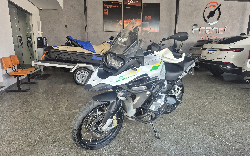 BMW R1250 GS PREMIUM 2022 COM APENAS 19700 KM RODADOS CONFORTO E MUITO ESTILO!!!