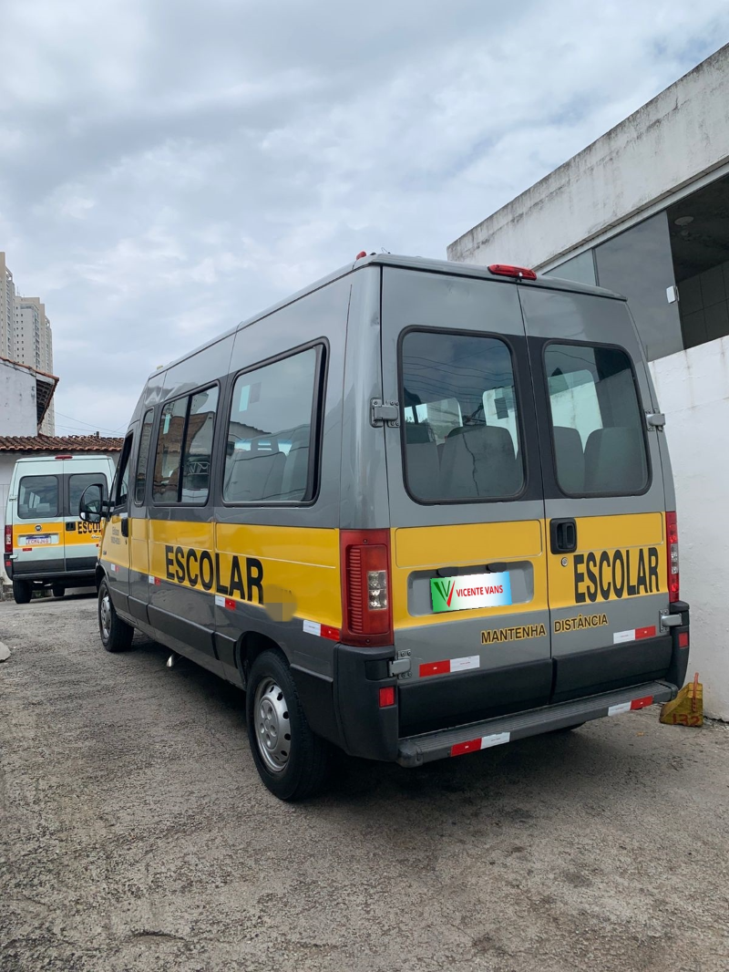 PEUGEOT BOXER MINIBUS COMPLETA 2013/2014