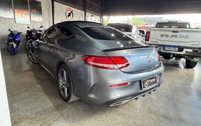 Mercedes-Benz C-250 Sport Coupe 2.0 16V 211cv Aut. 2017