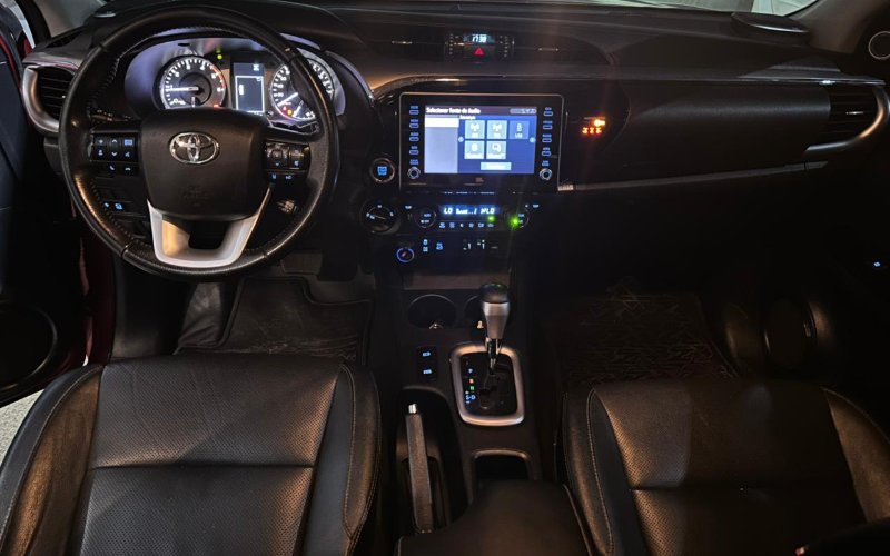 Toyota Hilux CD SRX 4X4 2.8 TDI 16V Diesel Aut. 2023